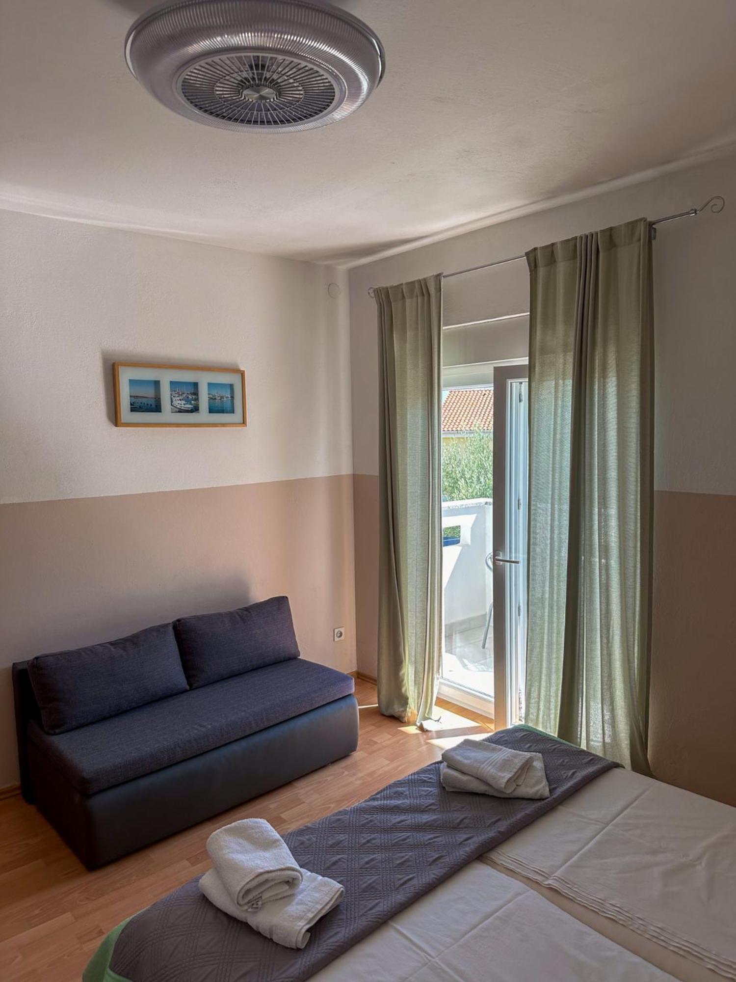 Apartments Barica Krk Town Eksteriør billede